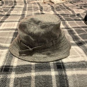 Ann Taylor Loft hat
